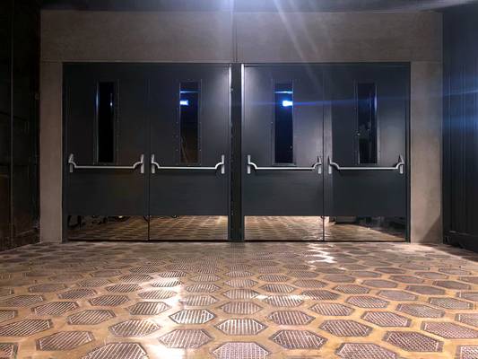 Двери Антипаника (спортивный центр «Пионер 2.0», ул. Дубининская) Двери Антипаника (спортивный центр «Пионер 2.0», ул. Дубининская)