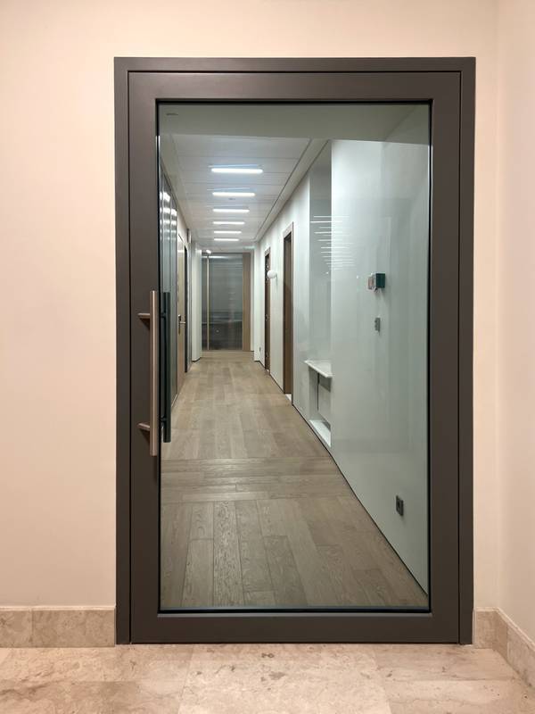 Одностворчатая дверь eiw-60