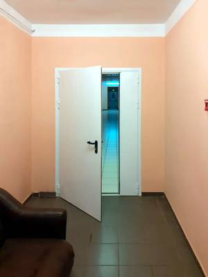 Огнестойкая дверь в отеле (д. Рогозино) Огнестойкая дверь в отеле (д. Рогозино)