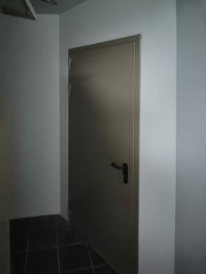 Огнестойкая дверь, вид снаружи (кофейня, ул. 1-я Тверская-Ямская) Огнестойкая дверь, вид снаружи (кофейня, ул. 1-я Тверская-Ямская)