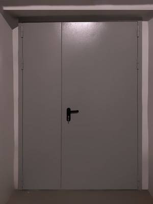 Полуторная дверь (1-й Нагатенский проезд, д.4) Полуторная дверь (1-й Нагатенский проезд, д.4)