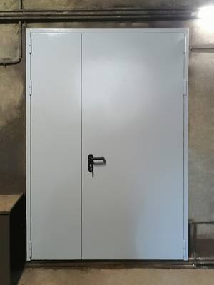 Полуторная дверь в подвал («Химволокно», г. Клин) Полуторная дверь в подвал («Химволокно», г. Клин)