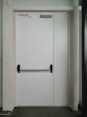 Полуторная дверь, вид изнутри