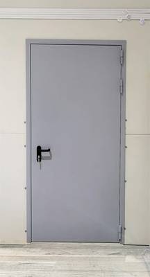 Противопожарная дверь, внешняя сторона (село Левково) Противопожарная дверь, внешняя сторона (село Левково)