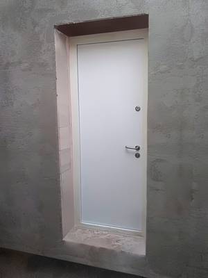 Техническая дверь (Раменский р-н, коттеджный поселок «Смородинка») Техническая дверь (Раменский р-н, коттеджный поселок «Смородинка»)