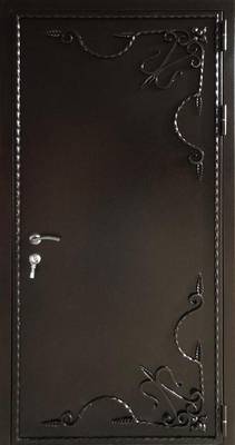 Техническая дверь с коваными элементами Техническая дверь с коваными элементами