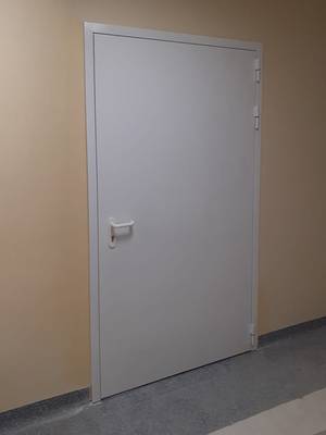 Внешняя сторона двери (ул. 3-я Черепковская) Внешняя сторона двери (ул. 3-я Черепковская)