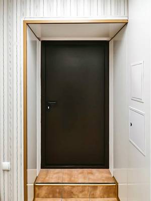 Внутренняя сторона двери (ул. Правды) Внутренняя сторона двери (ул. Правды)