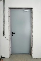 Однопольная дверь, фото изнутри